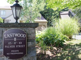 15 Palmer St APT 12, Greenwich, CT 06807