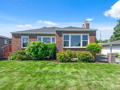 7729 S Mission Drive, Seattle, WA, 98178