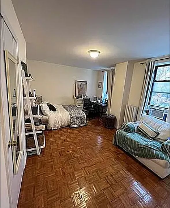 2nd image of 203 E 27th St APT 6