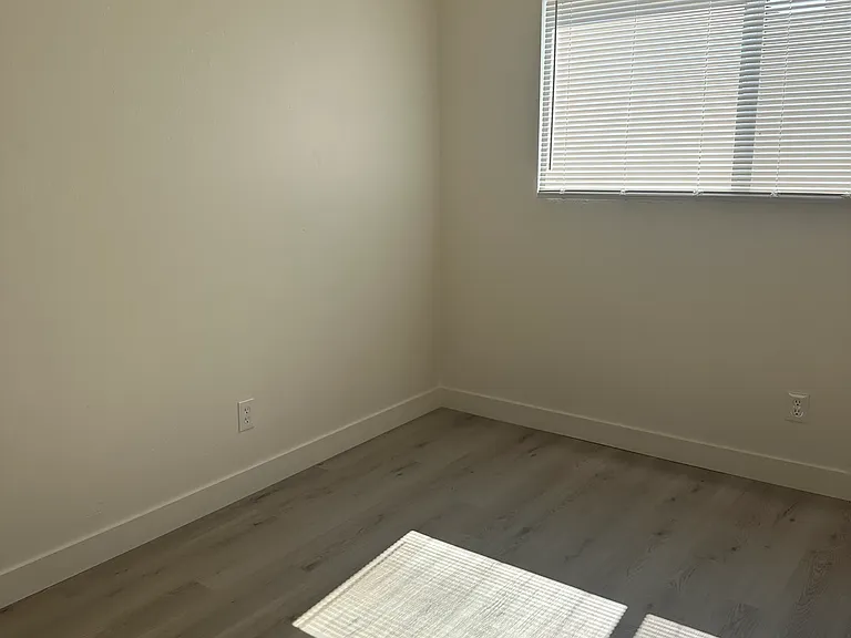 3700 White Ln #3 — Photo 6