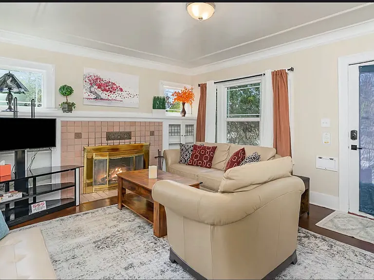 5002 Green Lake Way N #A — Photo 12