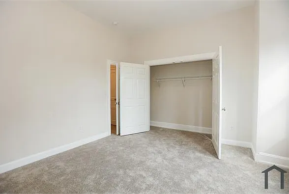 5425 Stewart St — Photo 15