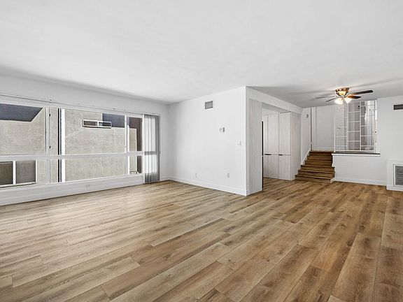 5th image of 340 N Palm Dr APT 8