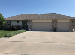 711 13th Ave, Kearney, NE 68845