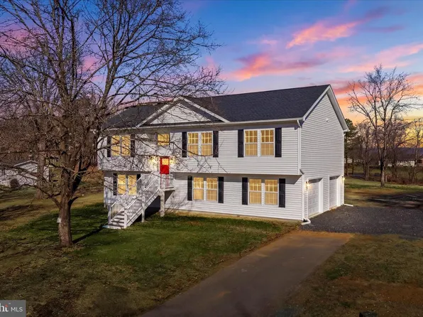 327 Audrey Ln, Inwood, WV 25428