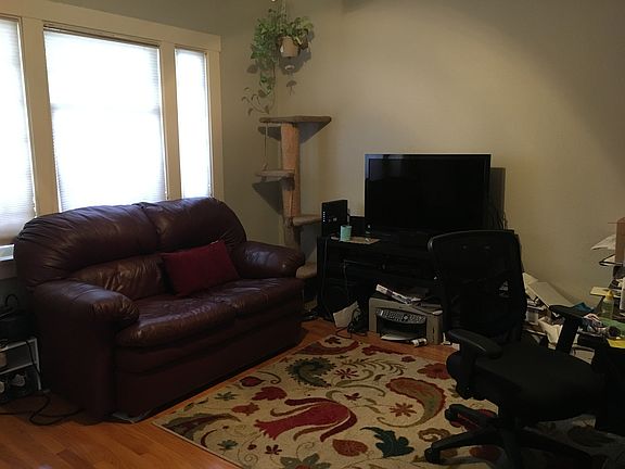 3rd image of 316 Washington St
