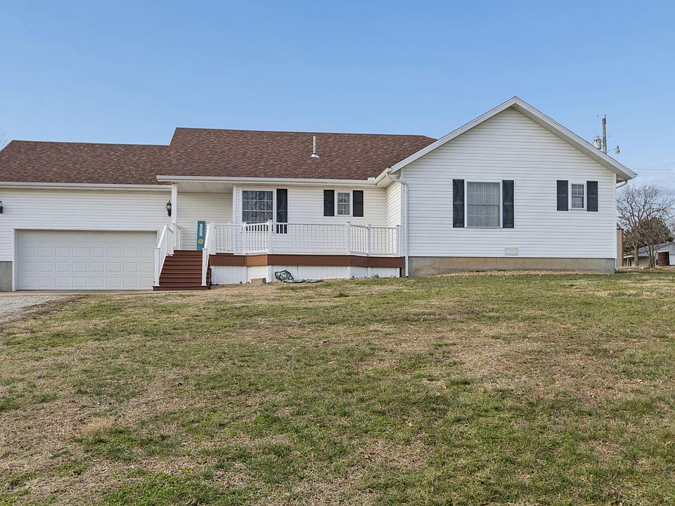 1st image of 15050 E 2020 Road