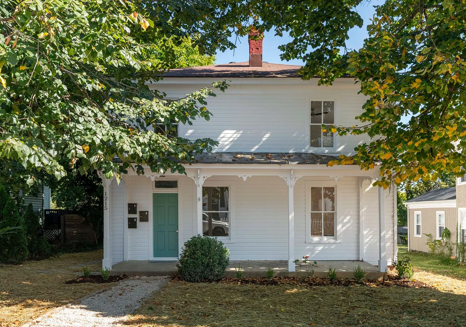 1215 Walnut St — Photo 1