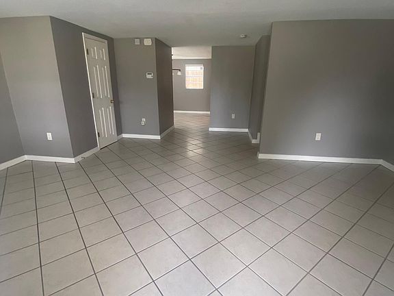 2nd image of 302 W Frierson Ave