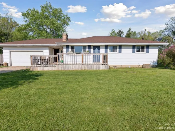 11714 Tompkins Rd, Rives Junction, MI 49277