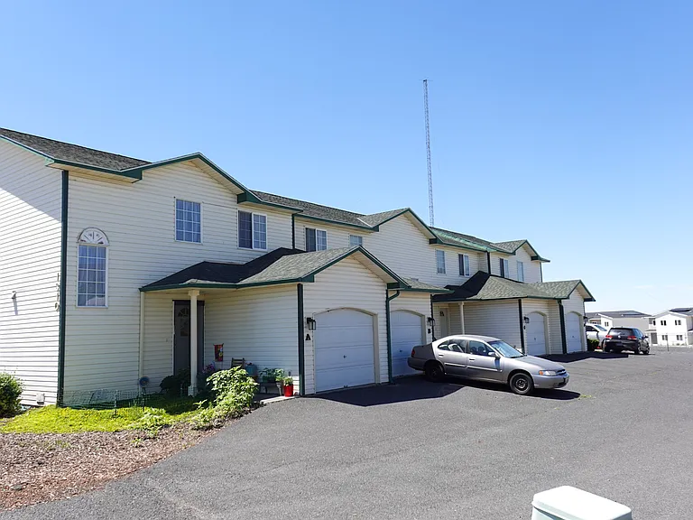 1310 S Skyline Dr #C — Photo 6
