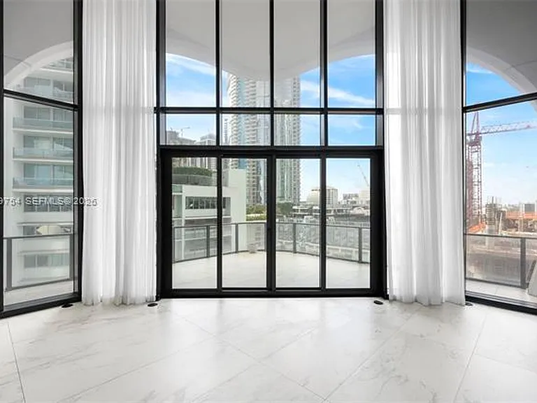 1000 Biscayne Blvd #1201 — Photo 6