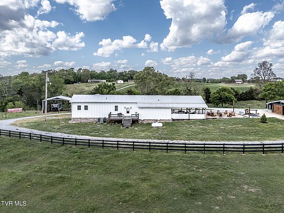 3rd image of 780 Bright Hope Rd