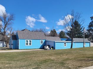 305 State St, Grayling, MI 49738