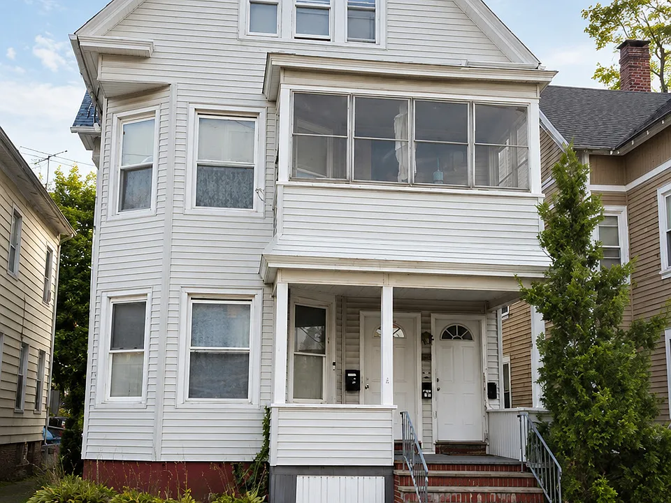 122 Atwater St #3