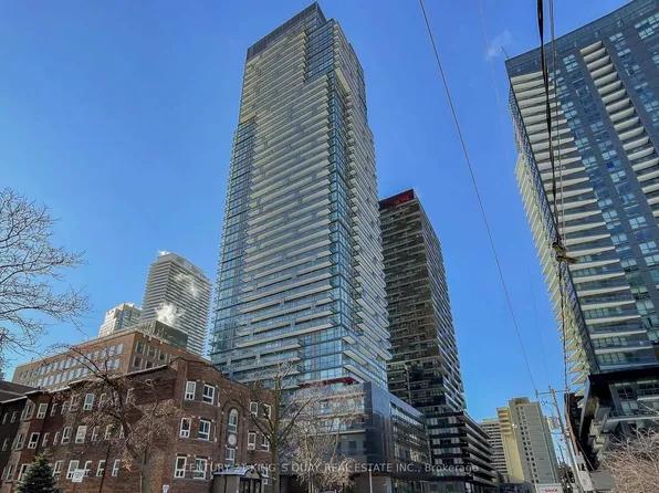 39 Roehampton Ave, Toronto, ON