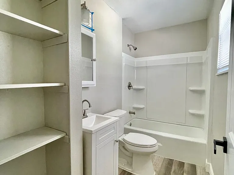 232 Camacho St — Photo 8