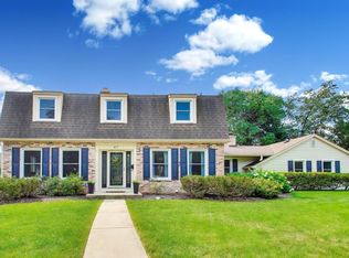 417 E Pebble Creek Rd, Palatine, IL 60074