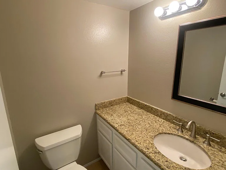 10381 Crosscreek Ter — Photo 17