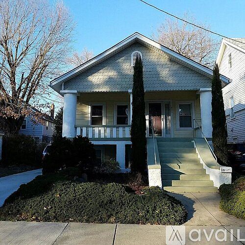 1st image of 536 Georgia Ave #B