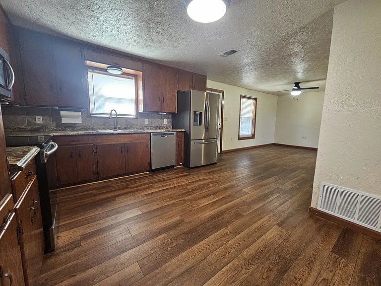 2901 Ranger Hwy — Photo 4