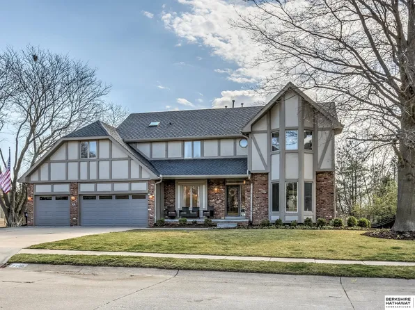 3451 S 161st St, Omaha, NE 68130
