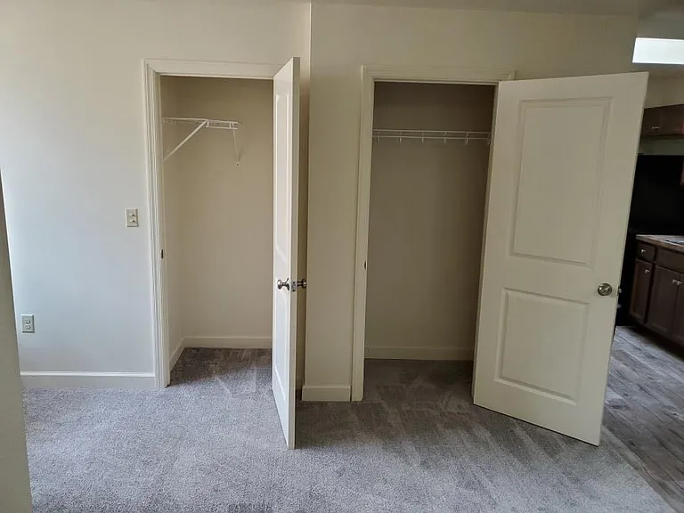 1740 Chestnut St — Photo 5