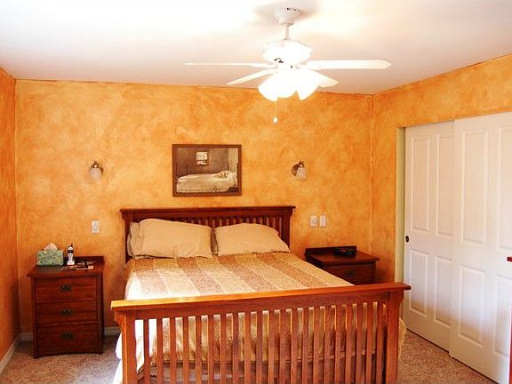 Upper level family/bonus room