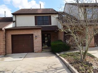 2 Amy Ct, Lebanon, NJ 08833