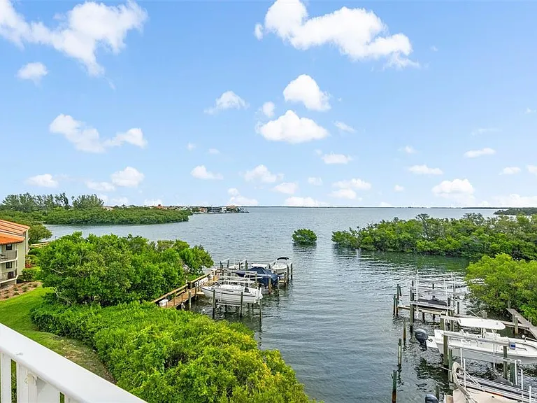 1593 Pinellas Bayway S — Photo 38