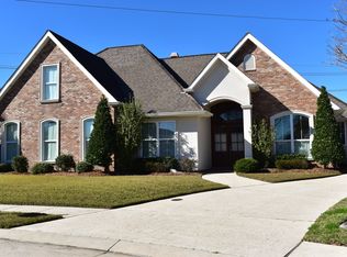 688 Ferriday Ct, Harahan, LA 70123