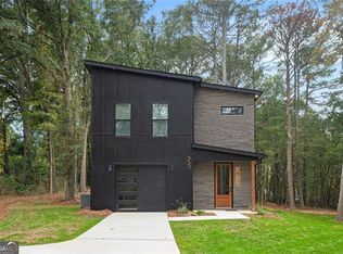 953 Remington Dr SE, Conyers, GA