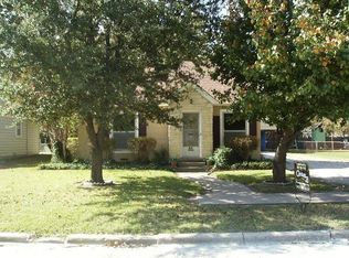 807 S Clements St, Gainesville, TX 76240