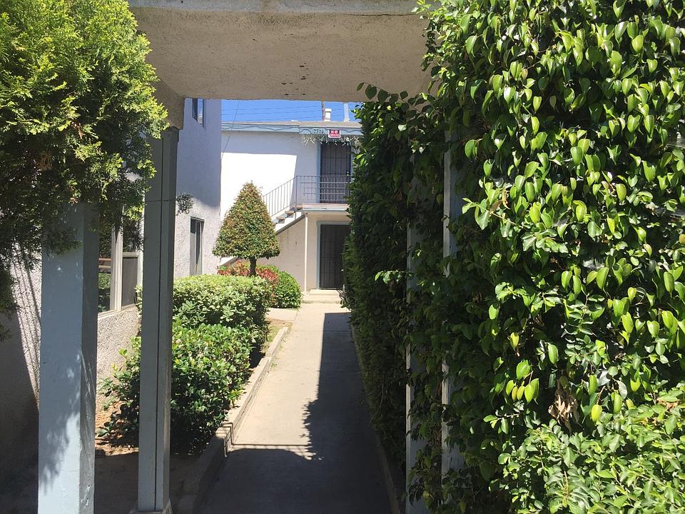 1st image of 10211 Ruoff Ave APT B