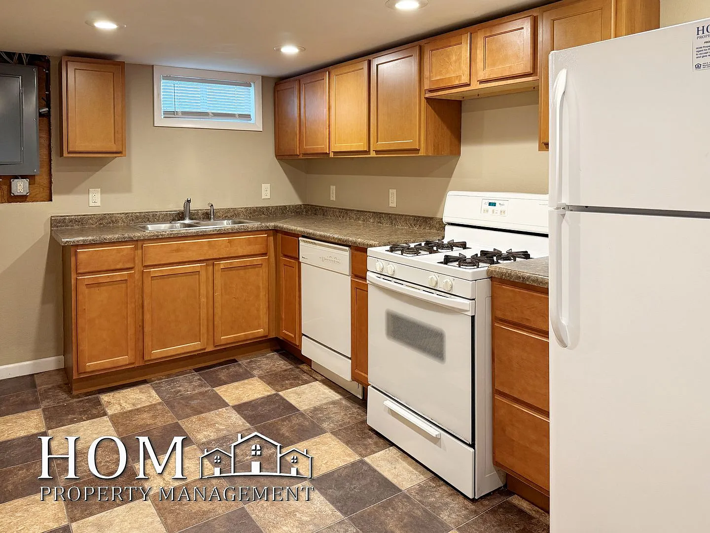 Lower North Mankato 2br Available NOW! — Photo 4