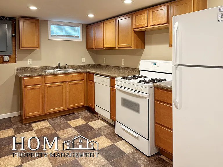 325.5 McKinley Ave — Photo 3