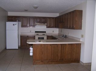 702 Mission Ave, Manhattan, KS 66502