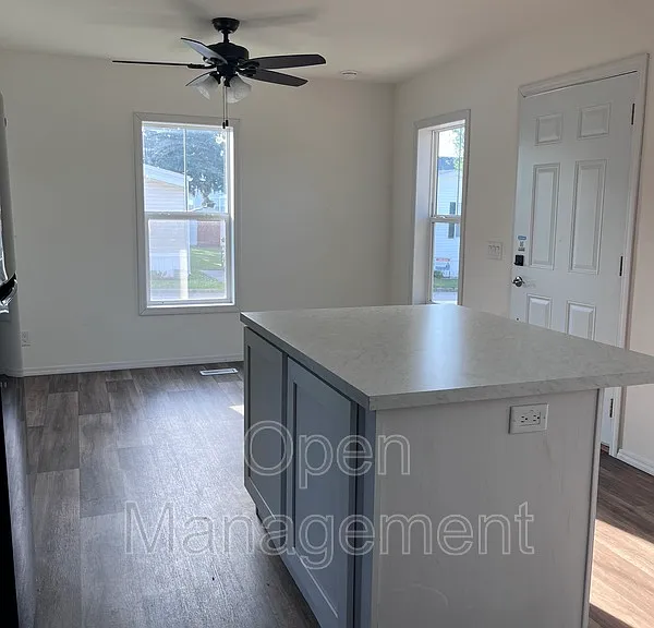 2301 SW Oralabor Rd #48 — Photo 4