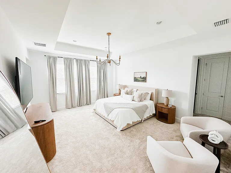 Main Bedroom