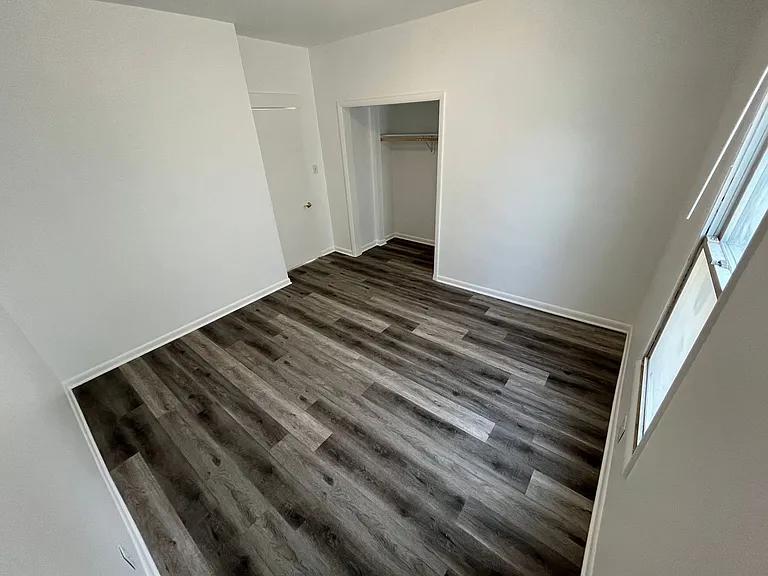 2408 W High St — Photo 19