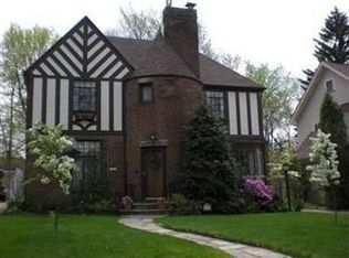 3360 Clarendon Rd, Cleveland Heights, OH 44118