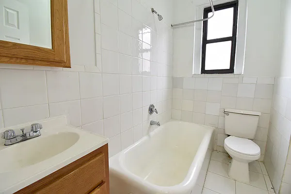 Rented by Bohemia Realty Group | media 11