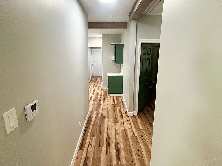 890 Maury St — Photo 5