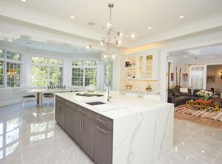 17 Woodway Ln, Wilton, CT 06897