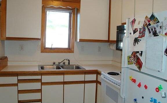 4th image of 226 S Eagle Street
