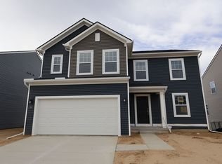 391 Edge Brook Dr, Holly, MI 48442