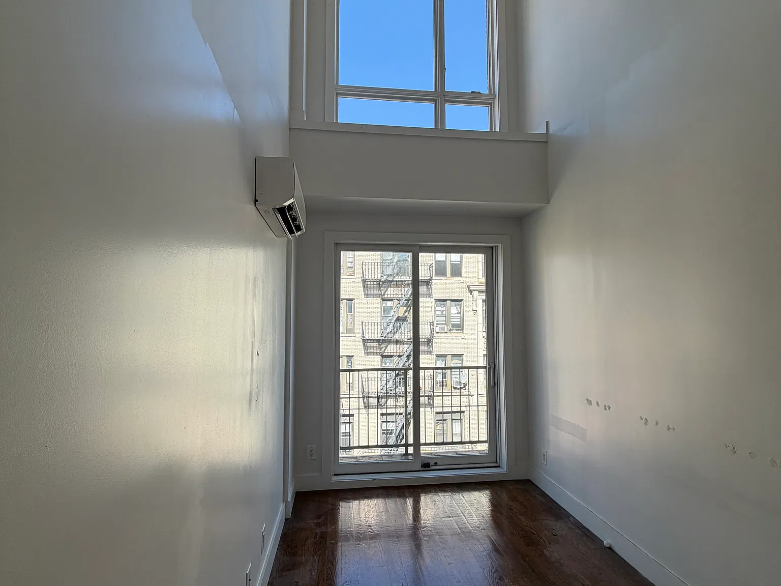91 Graham Avenue — Photo 2