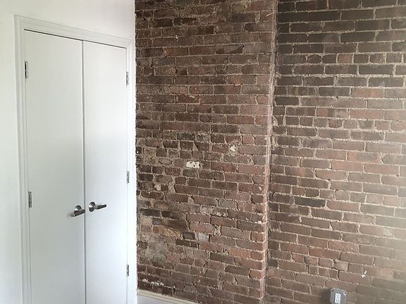 3rd image of 166 Elizabeth St APT 5D