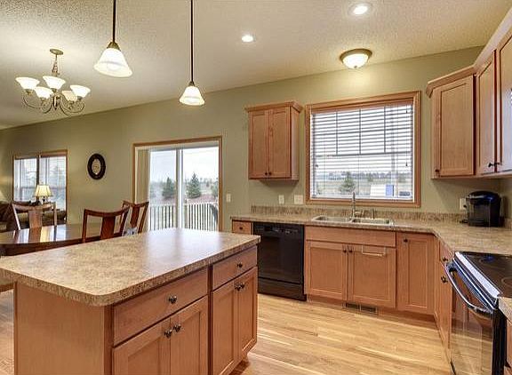3rd image of 10888 Ashley Ln