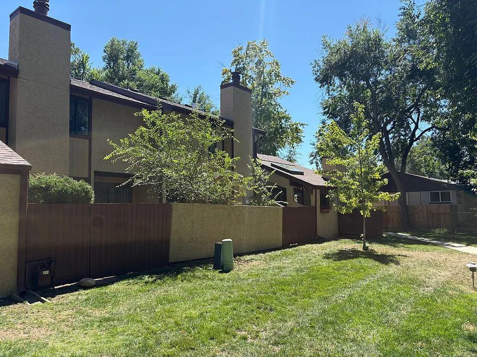 2643 Grapewood Ln
